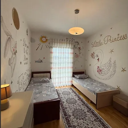 Quiet Upscale Area 2 Bedroom With Stunning View Appartement Tirana