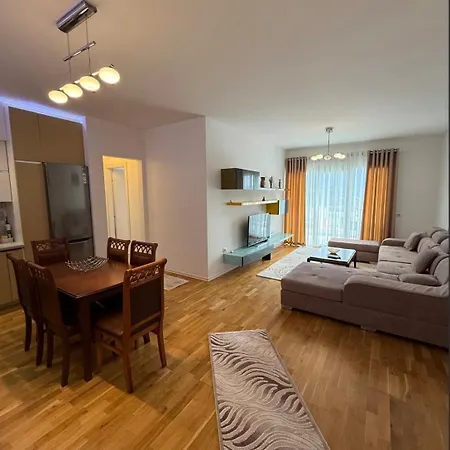 Quiet Upscale Area 2 Bedroom With Stunning View Appartement *